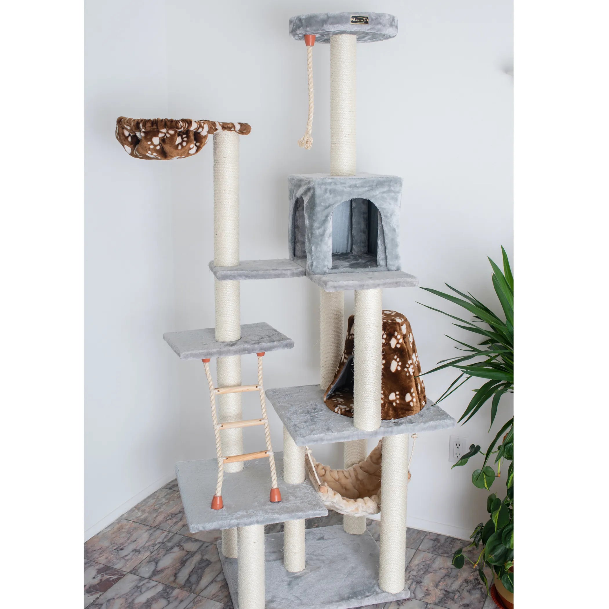Real Wood Cat Climber Play House With Playhouse, Basket